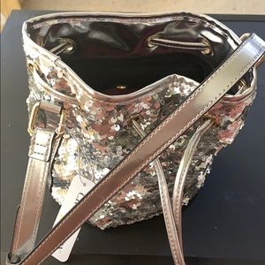 Crossbody Charming Charlie